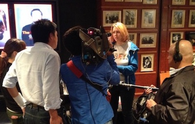 Nippon TV interviews French critic Aude Boyer after the screening.