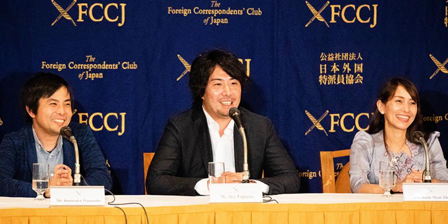 From left, producer Kazutaka Watanabe, director Akio Fujimoto and star Thin Myat Thu.  ©Koichi Mori